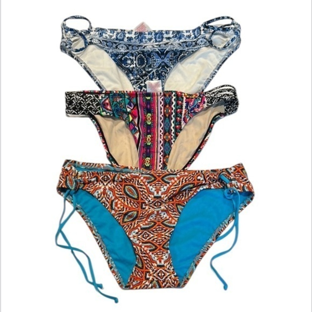 Bikini Swim bottom bundle of 3 size medium xhilaration mossimo